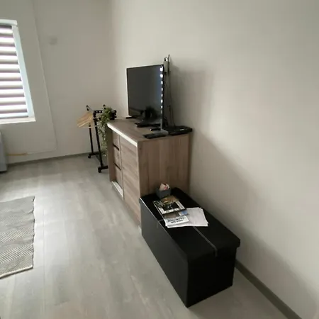 Ciki Vendeghaza *